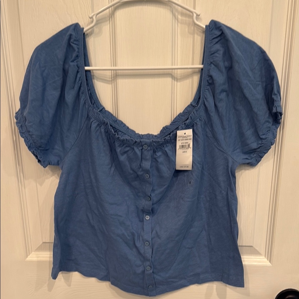 American Eagle Outfitters Blue On or Off The Shoulder Sleeve Crop Top